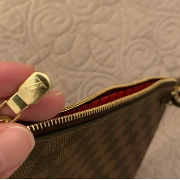 Authentic NEW Louis Vuitton Neverfull GM damier ebene wristlet pouch - Picture 6 of 10
